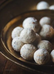 Rave unde is a traditional ladoo from Karnataka made using semolina. Crispy and light rave unde is one of my favourite ladoos.