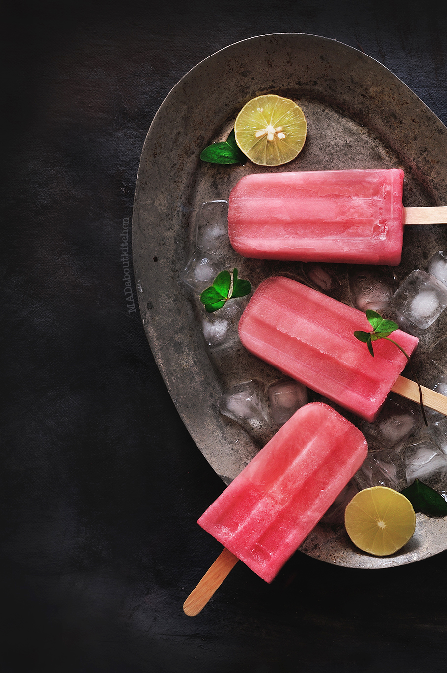 Strawberry Popsicles are simple, pretty looking and is bursting with flavours. These popsicles are very flavourful and the lemon gives that nice touch of tang.