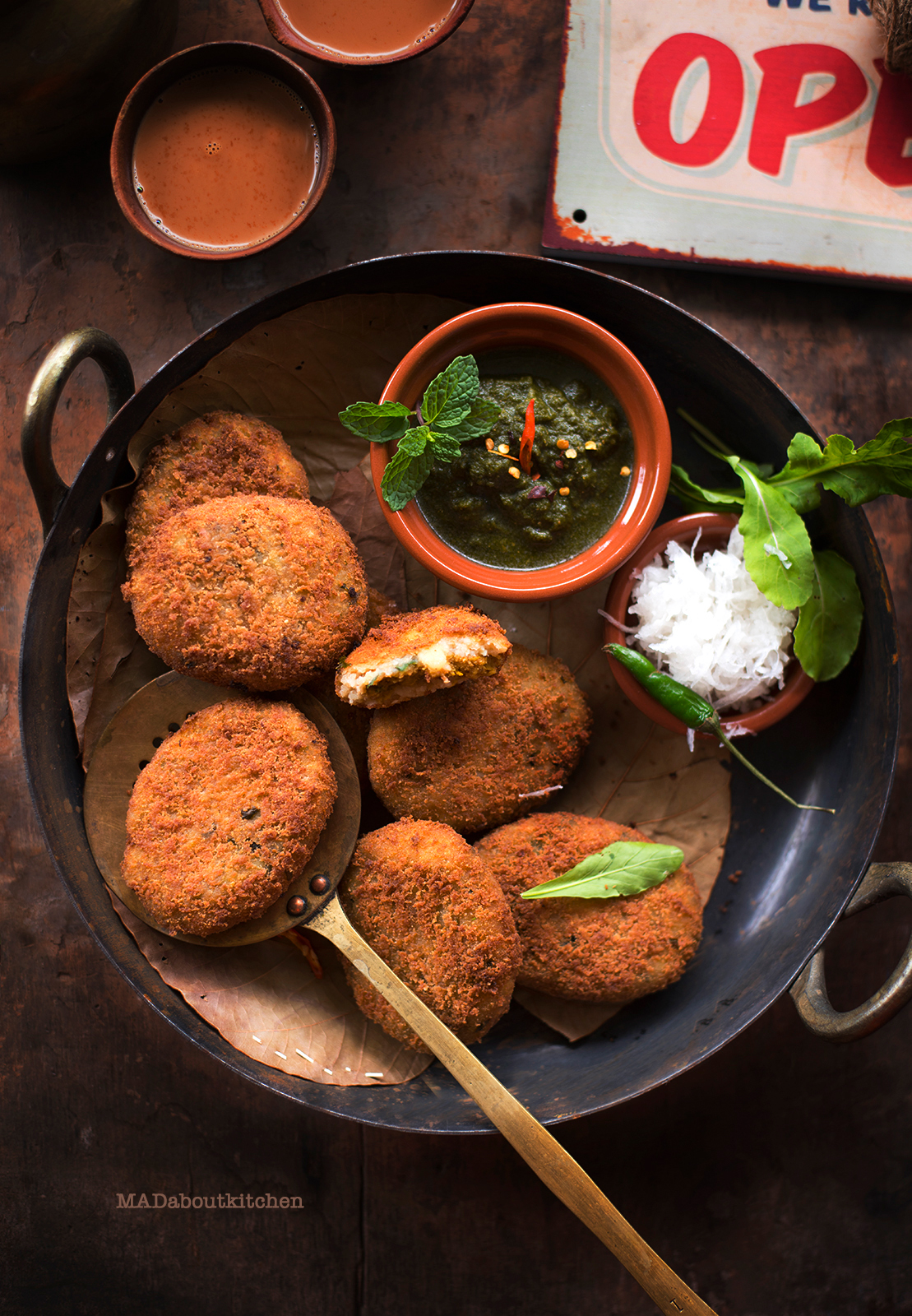 Chana Dal Tikki are cutlets stuffed with spicy lentil mixture which are perfect for this weather. These spicy patties are perfect teatime snack.