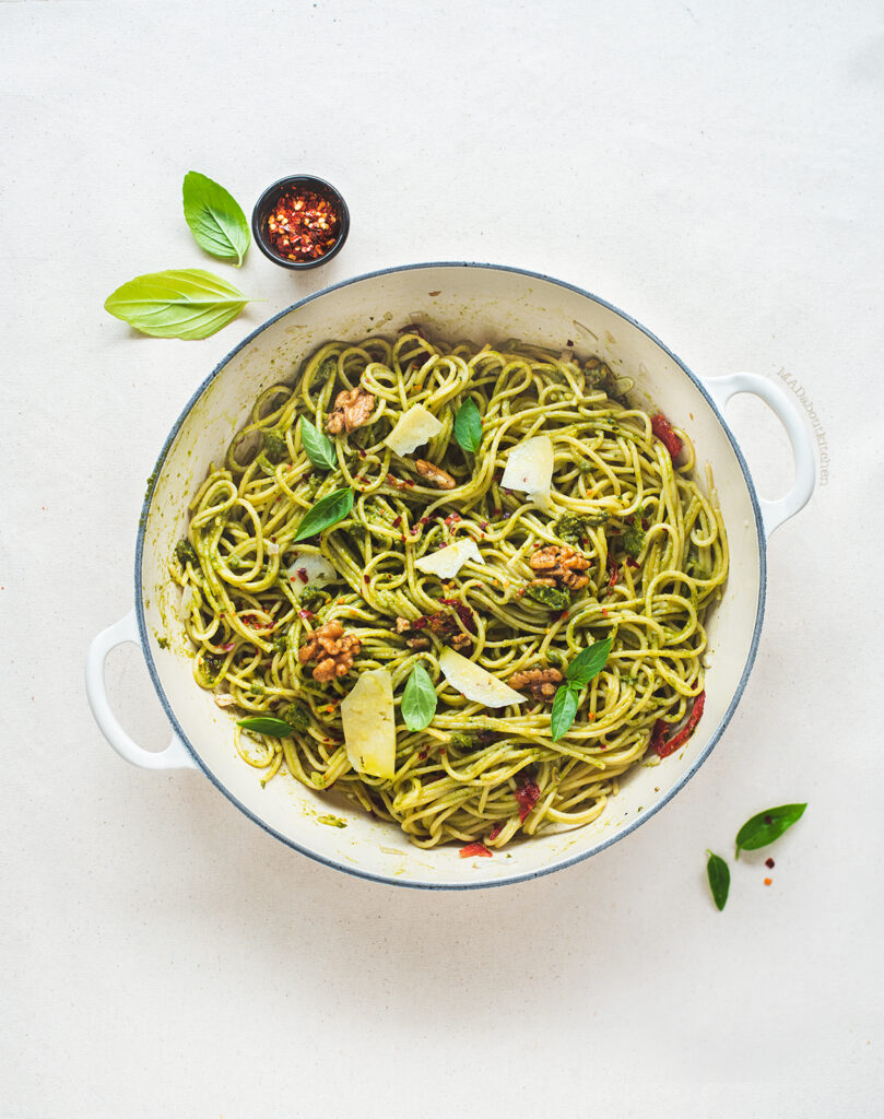 ONE Pot Pesto Pasta Quick and Easy MADaboutkitchen