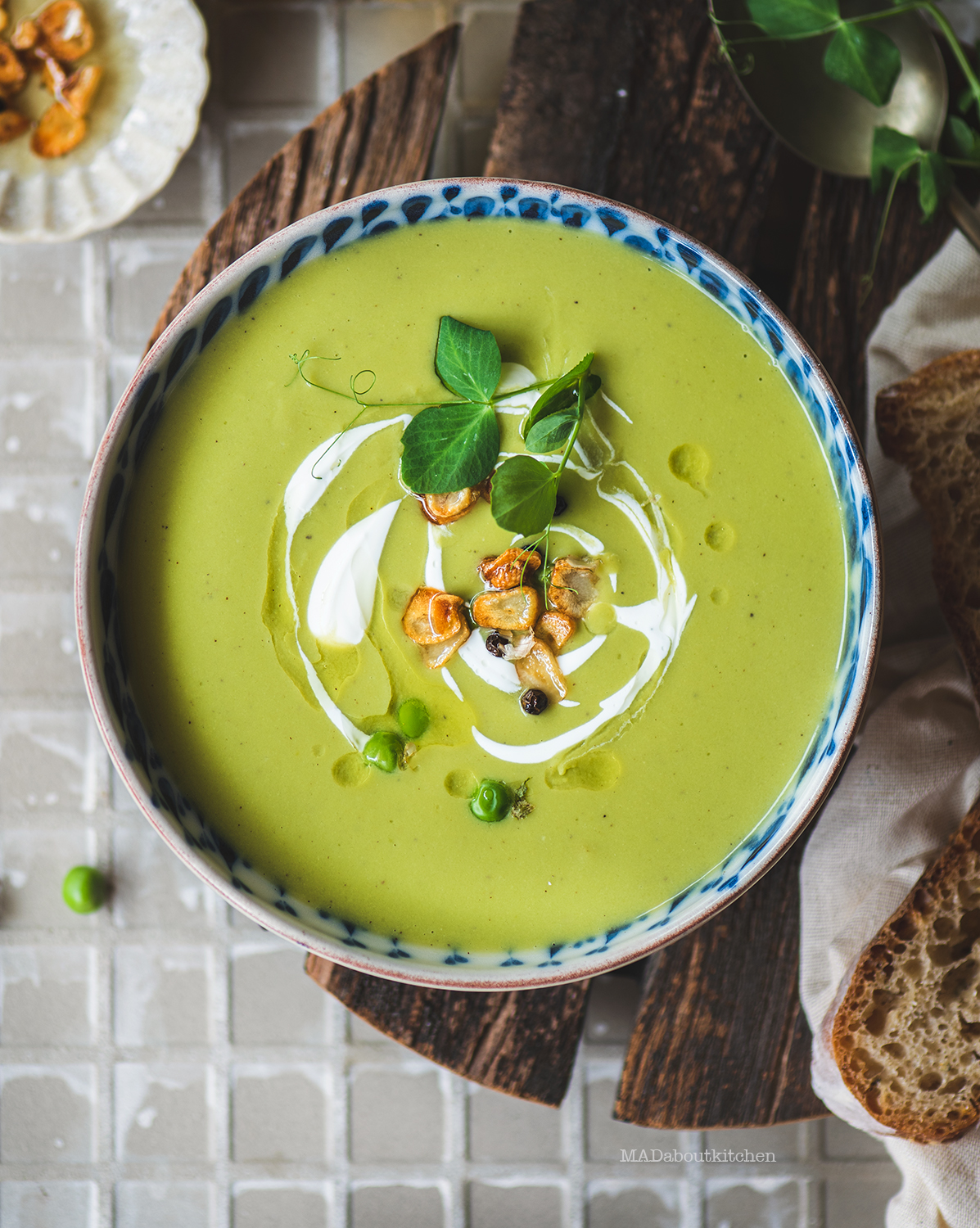 Peas soup like most of the soups is quiet easy to make and it is creamy, filling and satisfying at the same time and also looks pretty.
