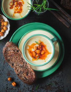 Chickpea soup, topped with roasted chickpea is flavoured with rosemary and garlic. It is creamy, thick, filling and simple to make.