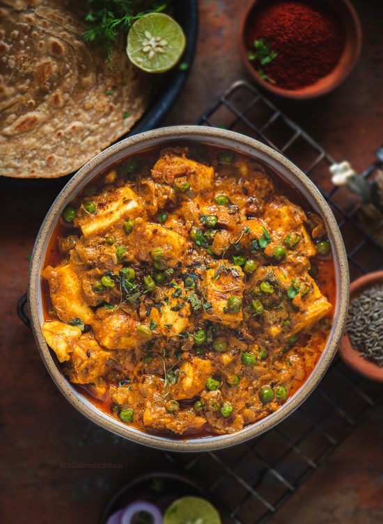 Paneer Matar - Restaurant style - MADaboutkitchen