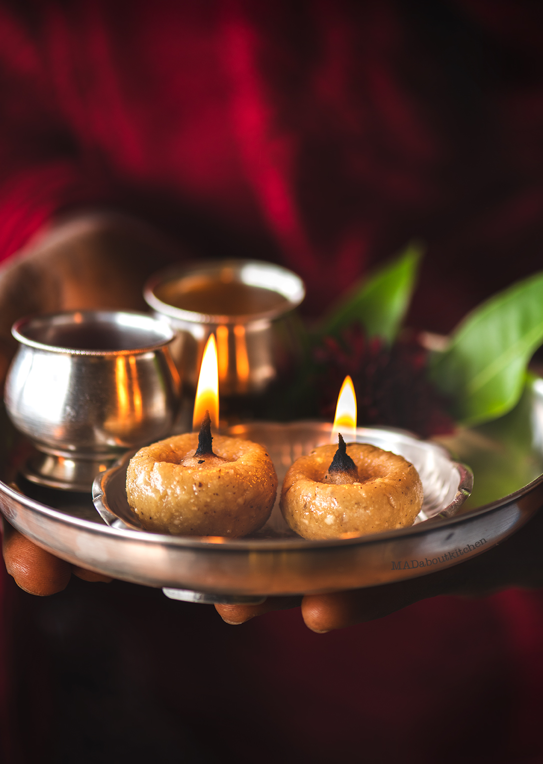 Tambittu or Akki tambittu is a rice preparation with jaggery and nuts and is offered to the god by making lamps out of them & are then served as prasada.